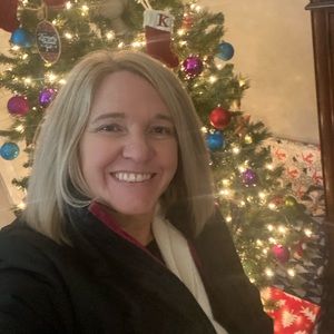 Meet your Posher, Angie